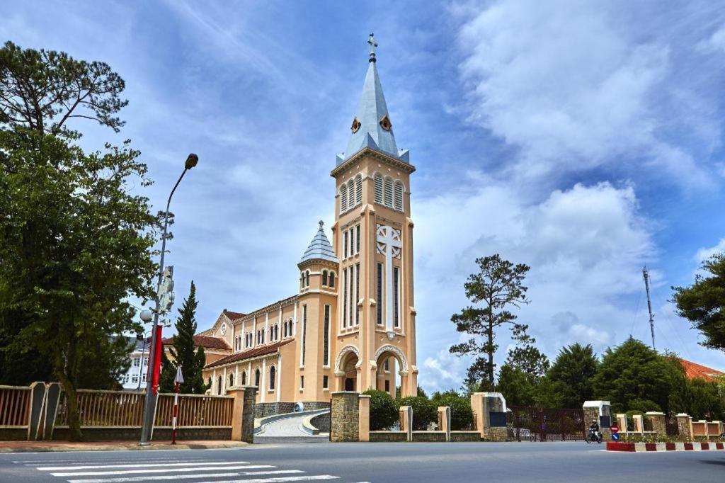 Hodota The Blessed Virgin Dalat Da Lat Exterior foto